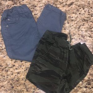 Lot of two pairs of boys pants size 3T
